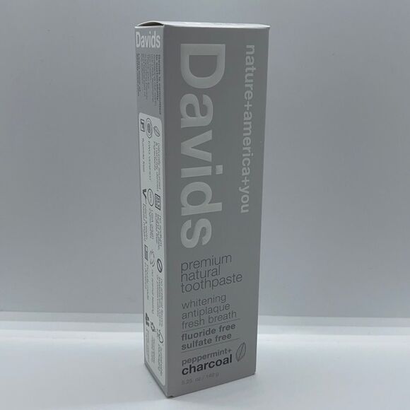 Davids Natural Toothpaste - Peppermint & Charcoal - Picture 3 of 4